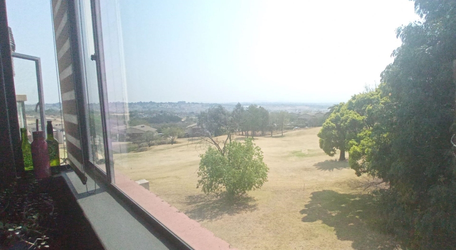 To Let 2 Bedroom Property for Rent in North Riding Gauteng