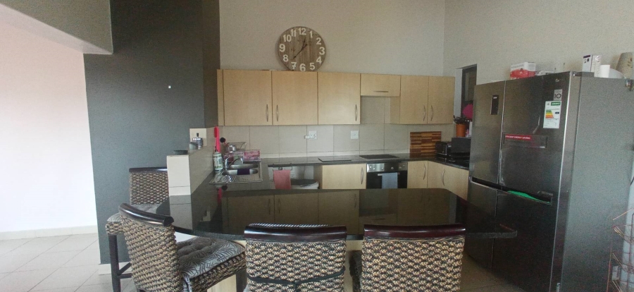 To Let 2 Bedroom Property for Rent in North Riding Gauteng