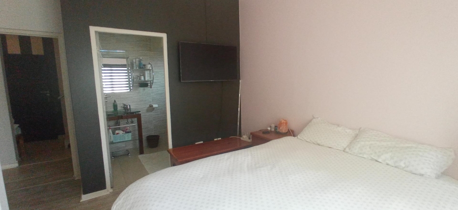 To Let 2 Bedroom Property for Rent in North Riding Gauteng