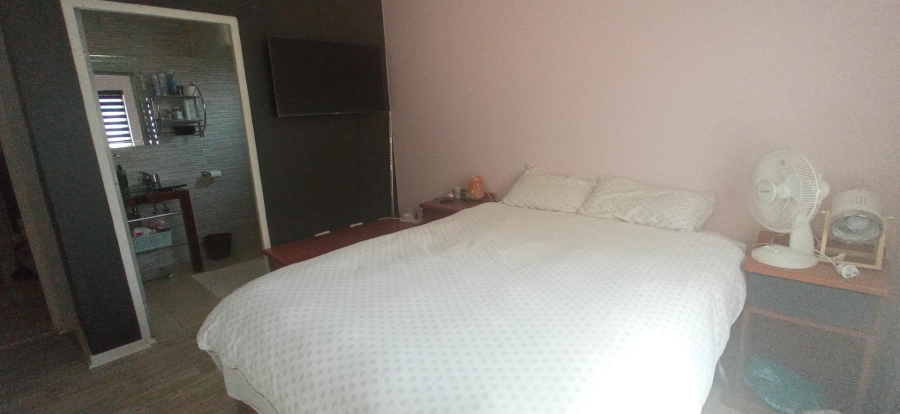 To Let 2 Bedroom Property for Rent in North Riding Gauteng