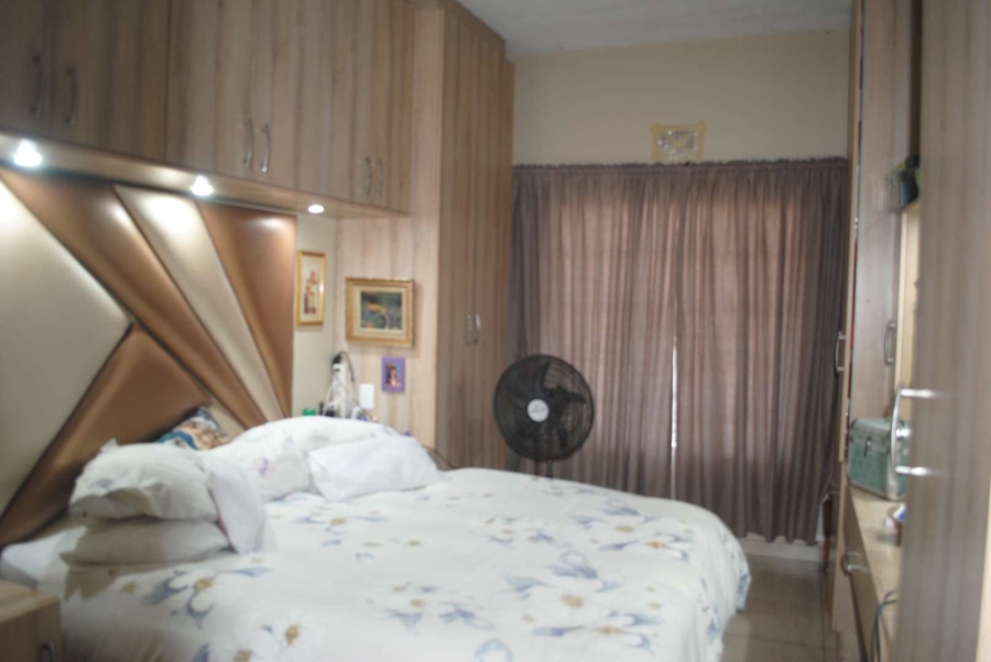 2 Bedroom Property for Sale in Kookrus Gauteng
