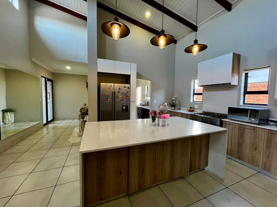 4 Bedroom Property for Sale in Six Fountains Residential Estate Gauteng