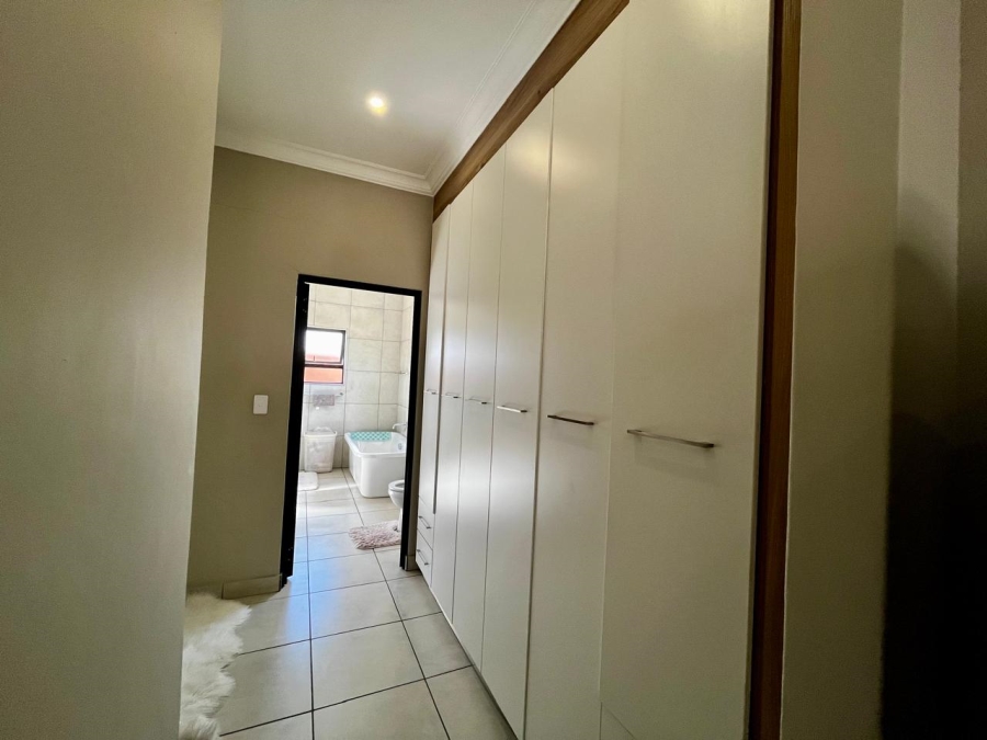 4 Bedroom Property for Sale in Six Fountains Residential Estate Gauteng