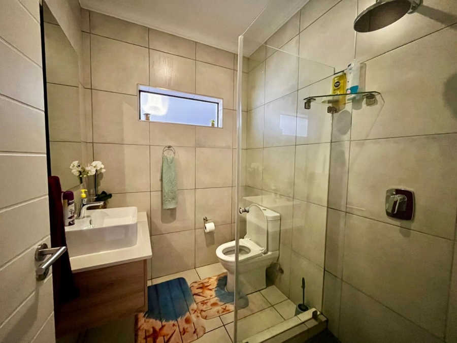 4 Bedroom Property for Sale in Six Fountains Residential Estate Gauteng