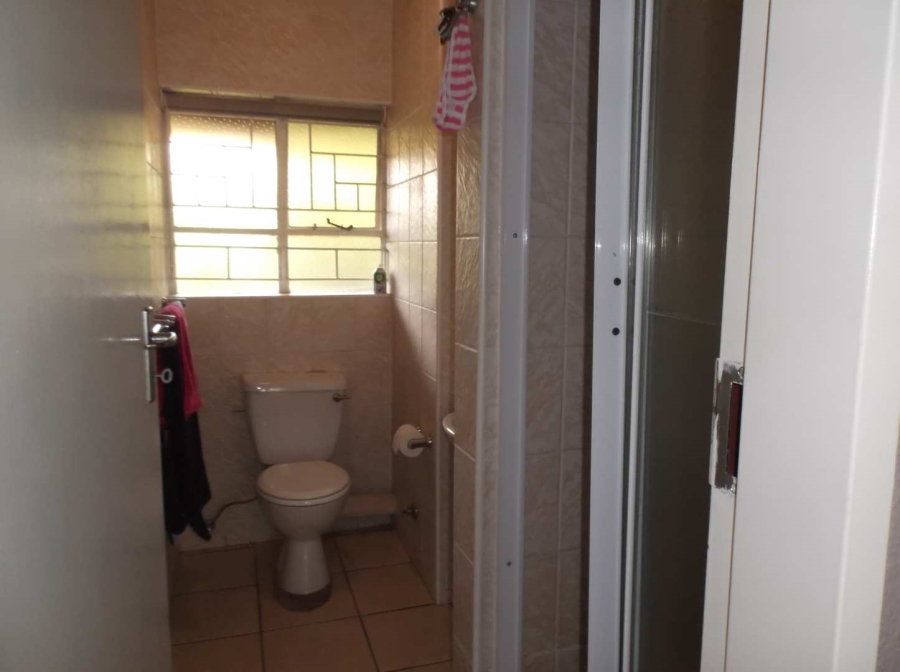 2 Bedroom Property for Sale in Beyerspark Gauteng
