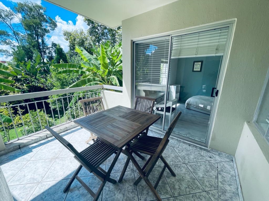 To Let 2 Bedroom Property for Rent in Sandhurst Gauteng