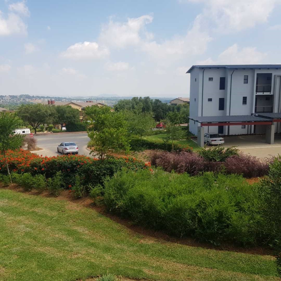 To Let 2 Bedroom Property for Rent in Jackal Creek Golf Estate Gauteng