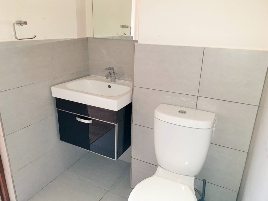 To Let 2 Bedroom Property for Rent in Jackal Creek Golf Estate Gauteng