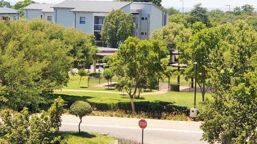 To Let 2 Bedroom Property for Rent in Jackal Creek Golf Estate Gauteng