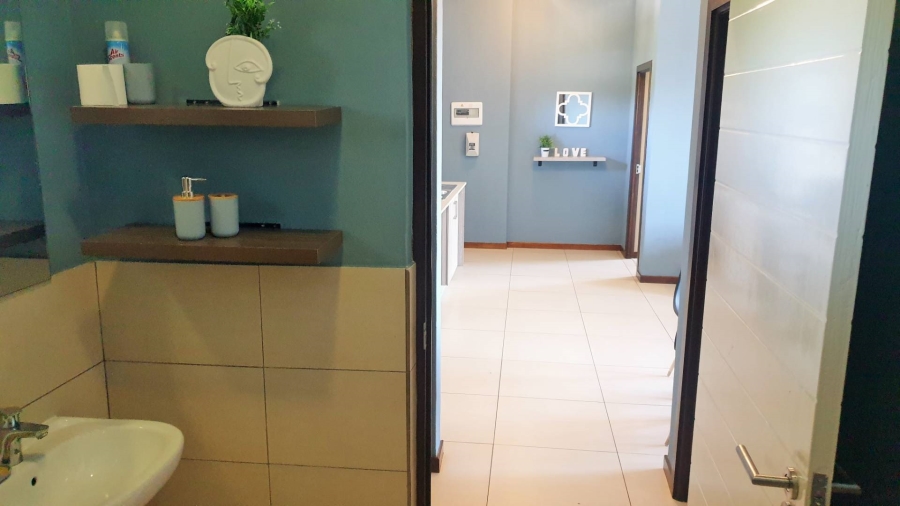 To Let 2 Bedroom Property for Rent in Jackal Creek Golf Estate Gauteng
