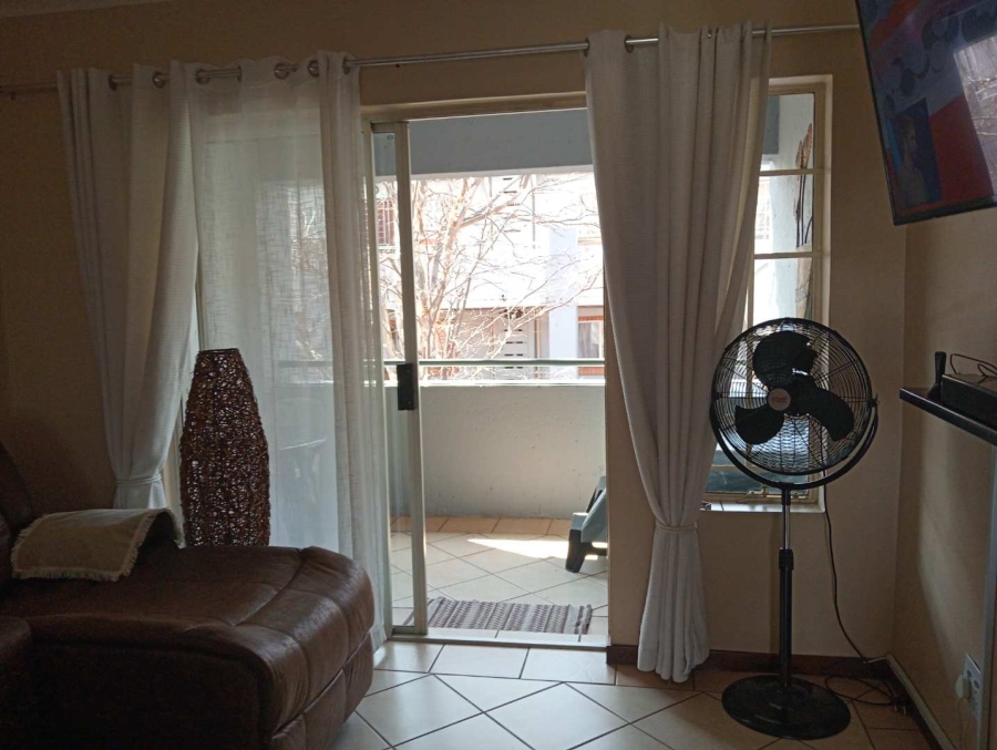 To Let 2 Bedroom Property for Rent in Die Hoewes Gauteng