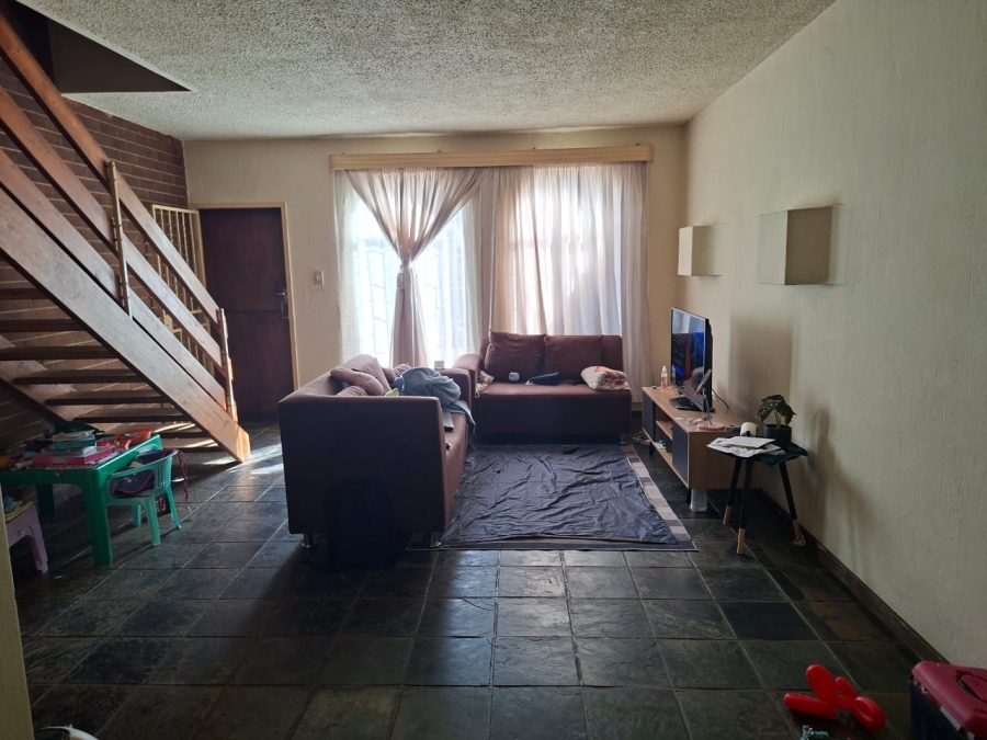 2 Bedroom Property for Sale in Kilner Park Gauteng