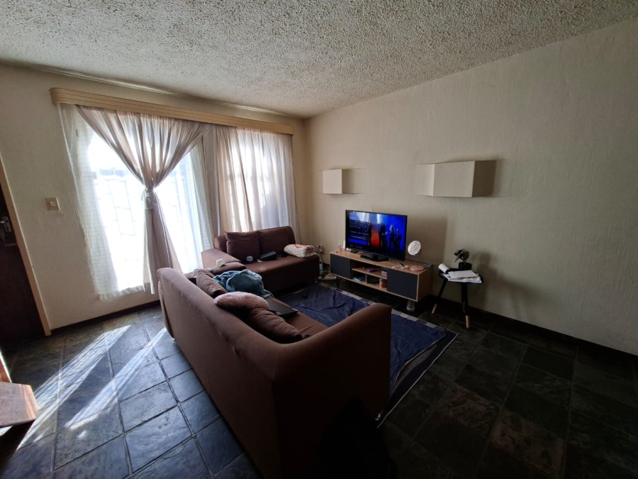 2 Bedroom Property for Sale in Kilner Park Gauteng