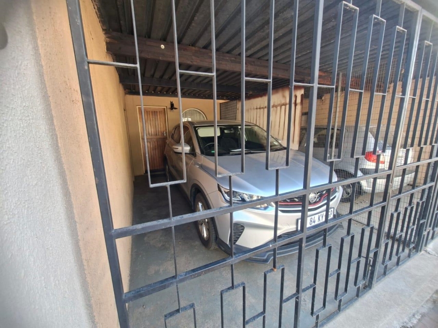 2 Bedroom Property for Sale in Kilner Park Gauteng