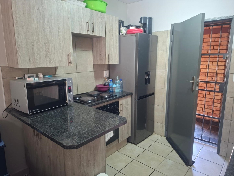 2 Bedroom Property for Sale in Montana Tuine Gauteng