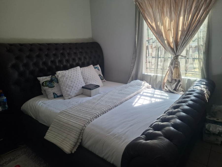 2 Bedroom Property for Sale in Montana Tuine Gauteng