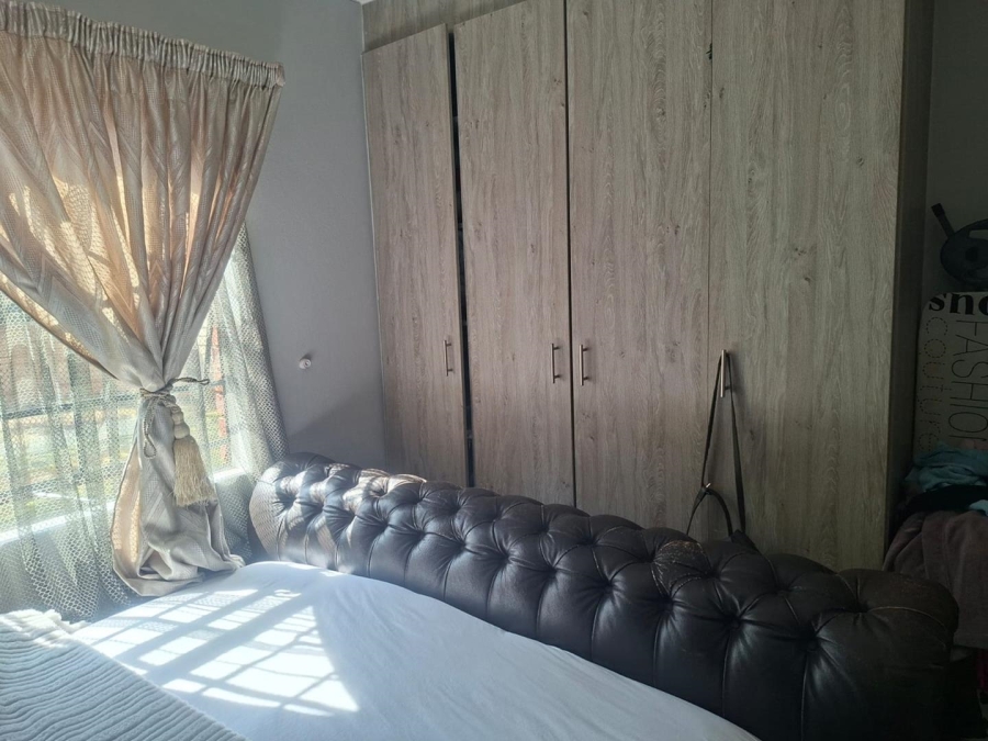 2 Bedroom Property for Sale in Montana Tuine Gauteng