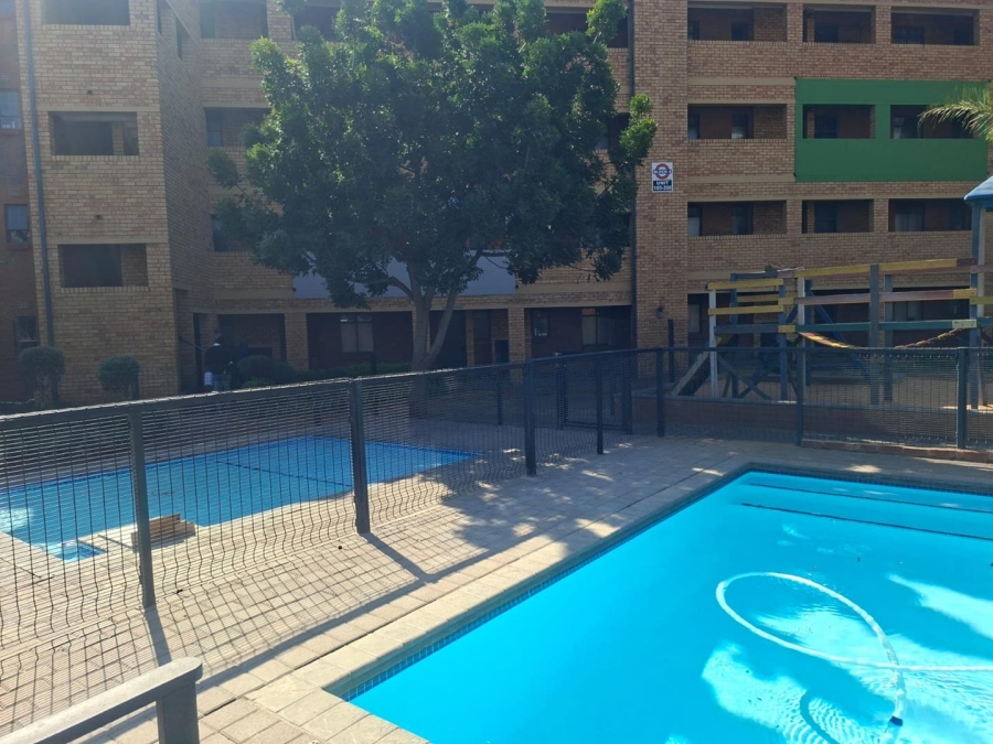 2 Bedroom Property for Sale in Montana Tuine Gauteng