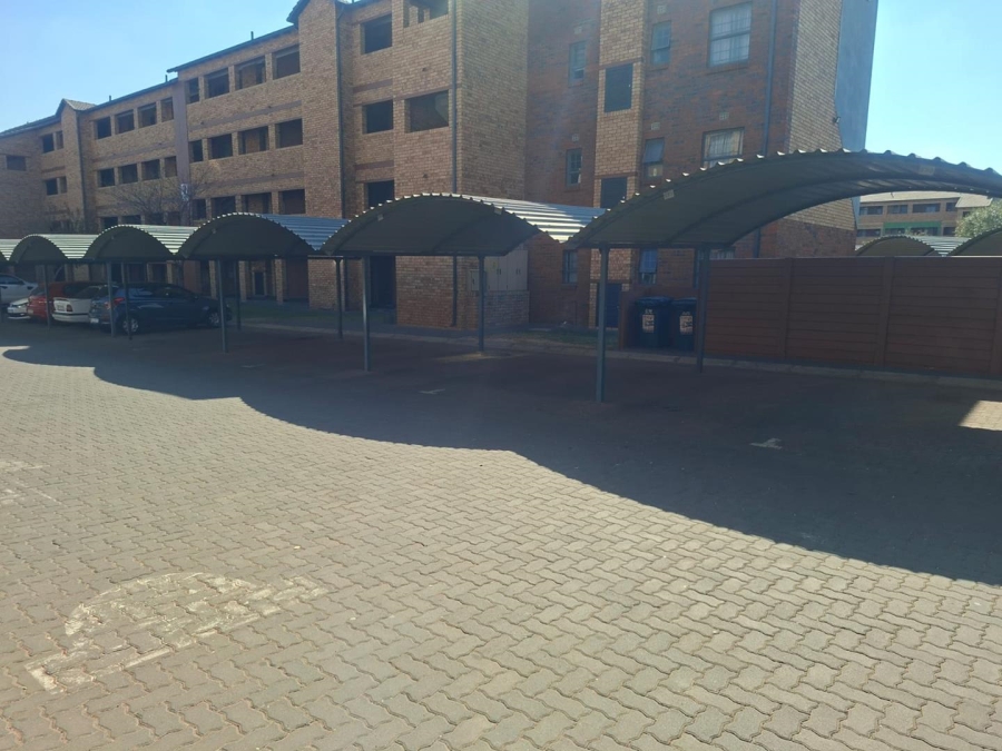 2 Bedroom Property for Sale in Montana Tuine Gauteng
