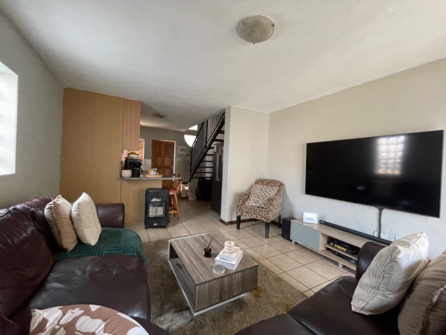 2 Bedroom Property for Sale in Birchleigh Gauteng