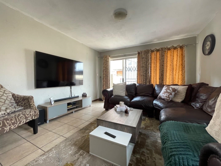 2 Bedroom Property for Sale in Birchleigh Gauteng