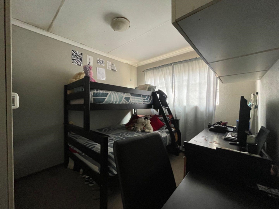 2 Bedroom Property for Sale in Birchleigh Gauteng