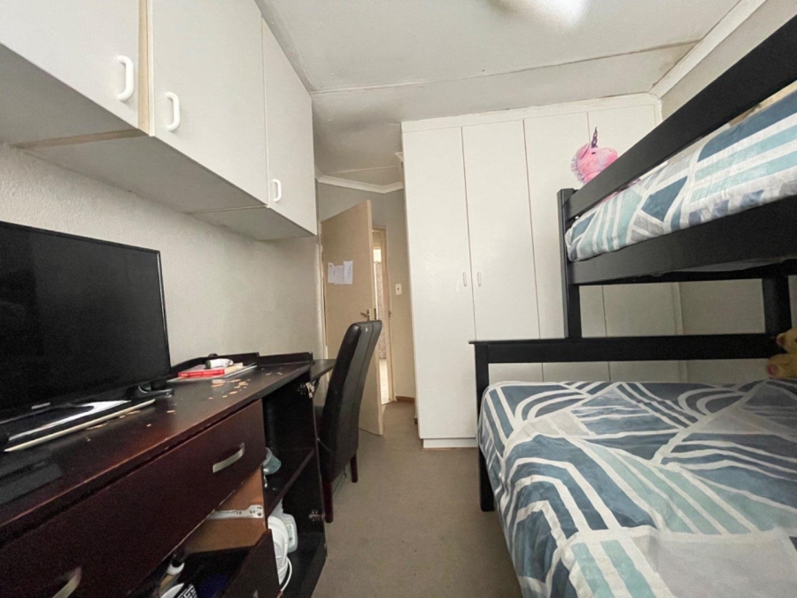 2 Bedroom Property for Sale in Birchleigh Gauteng