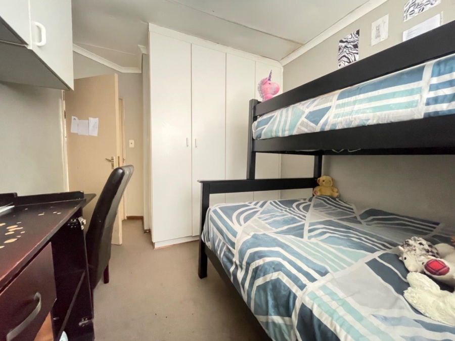 2 Bedroom Property for Sale in Birchleigh Gauteng