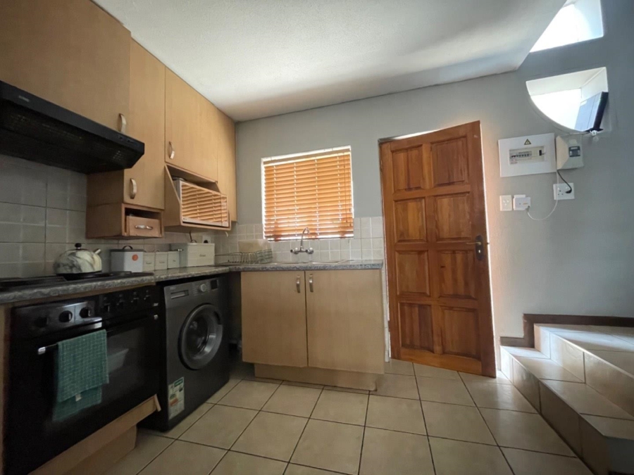 2 Bedroom Property for Sale in Birchleigh Gauteng
