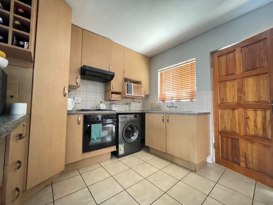 2 Bedroom Property for Sale in Birchleigh Gauteng
