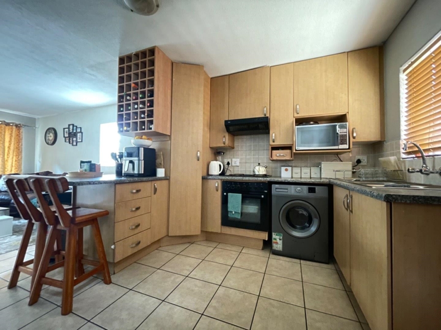 2 Bedroom Property for Sale in Birchleigh Gauteng