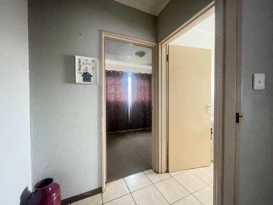 2 Bedroom Property for Sale in Birchleigh Gauteng