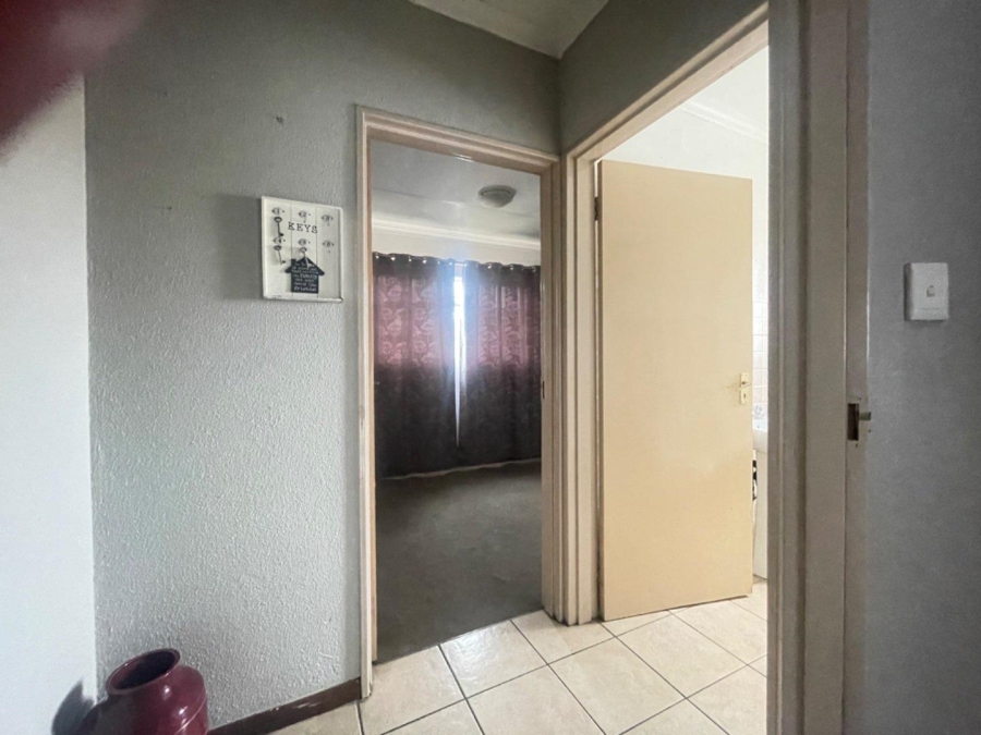 2 Bedroom Property for Sale in Birchleigh Gauteng