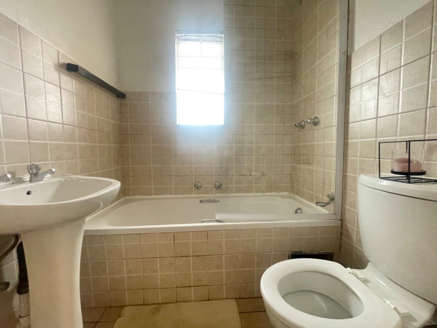 2 Bedroom Property for Sale in Birchleigh Gauteng