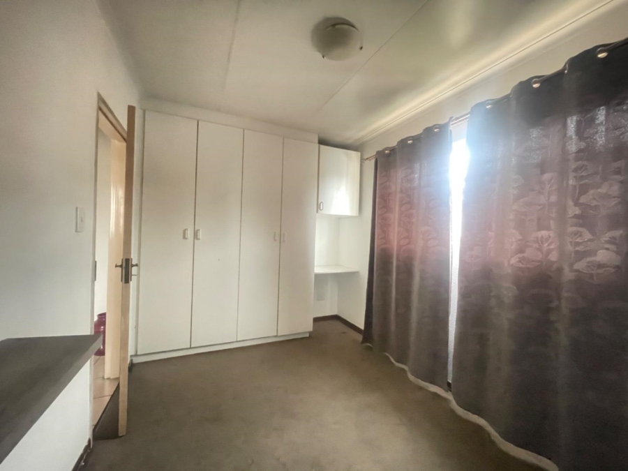 2 Bedroom Property for Sale in Birchleigh Gauteng