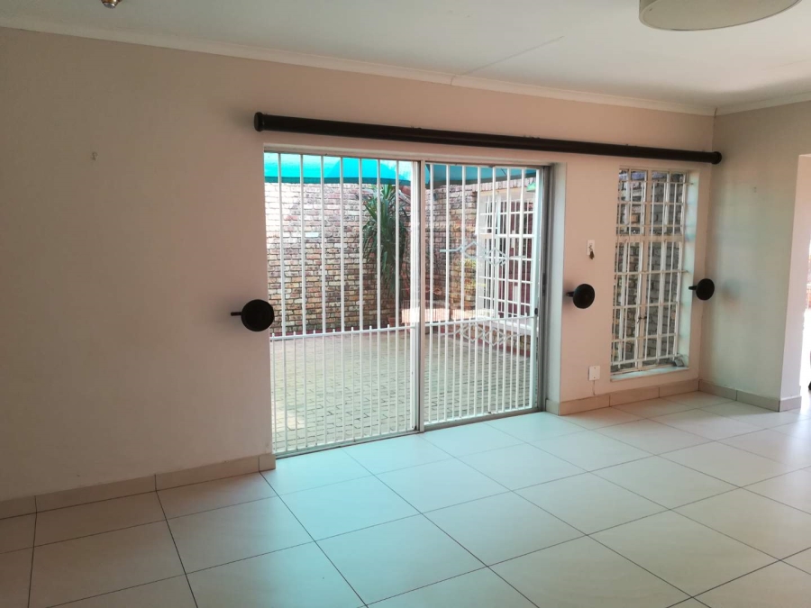 To Let 3 Bedroom Property for Rent in Lynnwood Ridge Gauteng