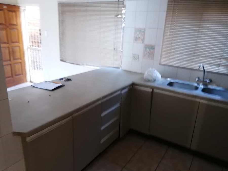 To Let 2 Bedroom Property for Rent in Centurion Central Gauteng