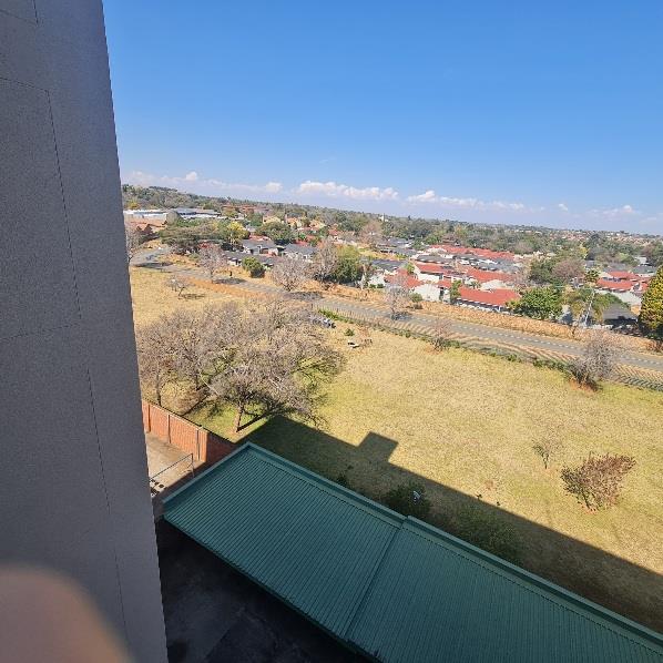 1 Bedroom Property for Sale in Elardus Park Gauteng