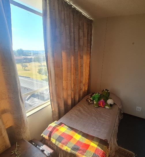 1 Bedroom Property for Sale in Elardus Park Gauteng