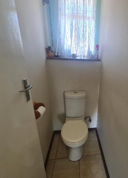 1 Bedroom Property for Sale in Elardus Park Gauteng