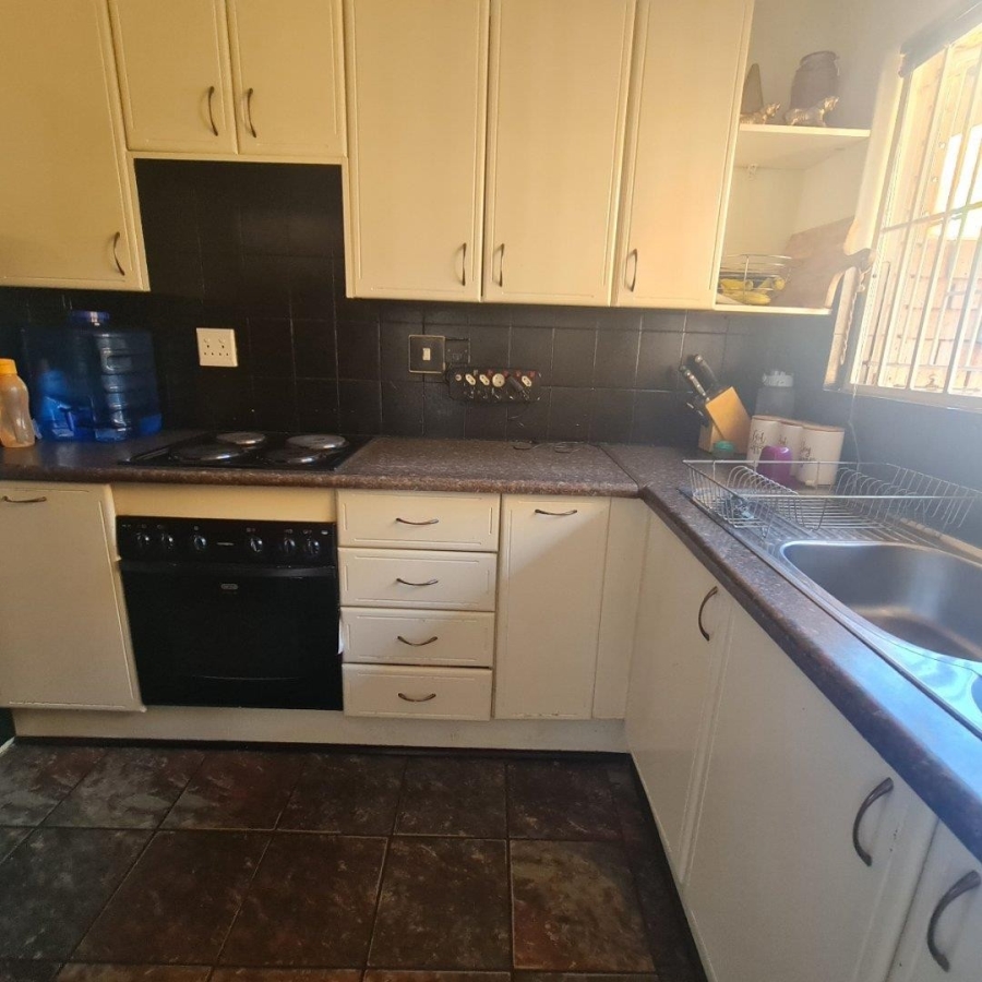 3 Bedroom Property for Sale in Erasmuskloof Gauteng