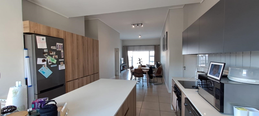 2 Bedroom Property for Sale in Aspen Hills Gauteng