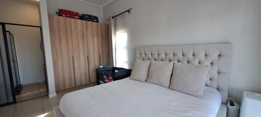 2 Bedroom Property for Sale in Aspen Hills Gauteng