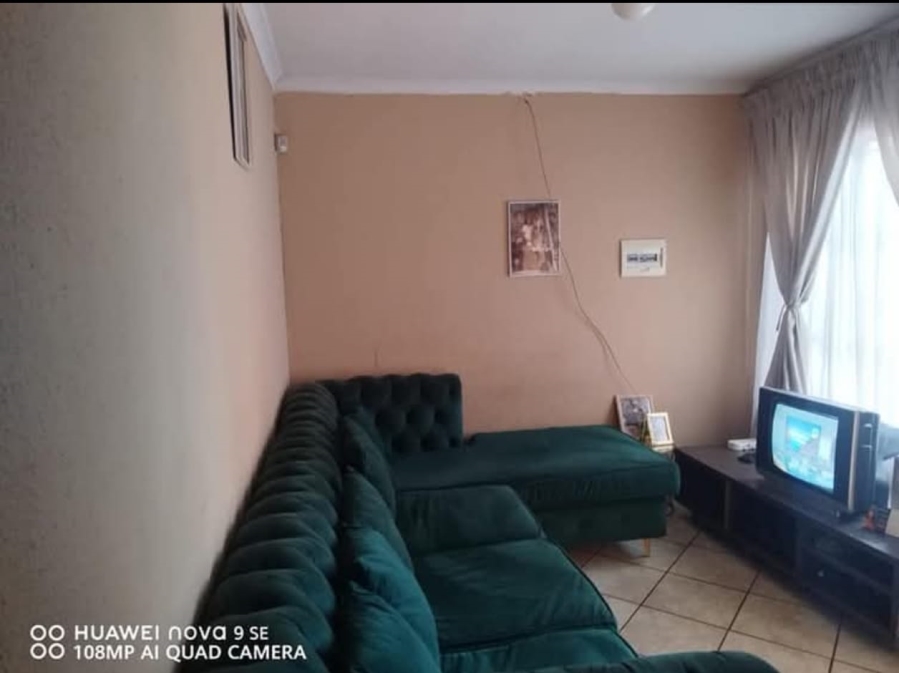 To Let 3 Bedroom Property for Rent in The Orchards Gauteng