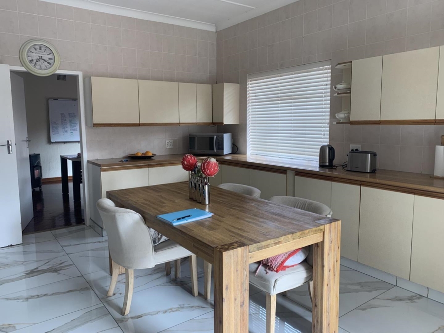 4 Bedroom Property for Sale in Linmeyer Gauteng