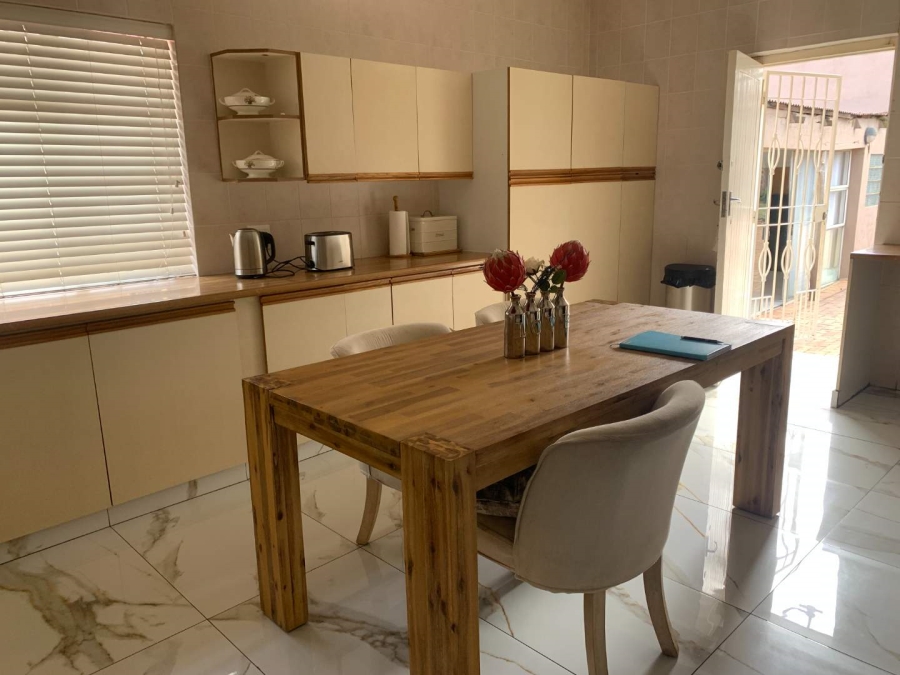 4 Bedroom Property for Sale in Linmeyer Gauteng