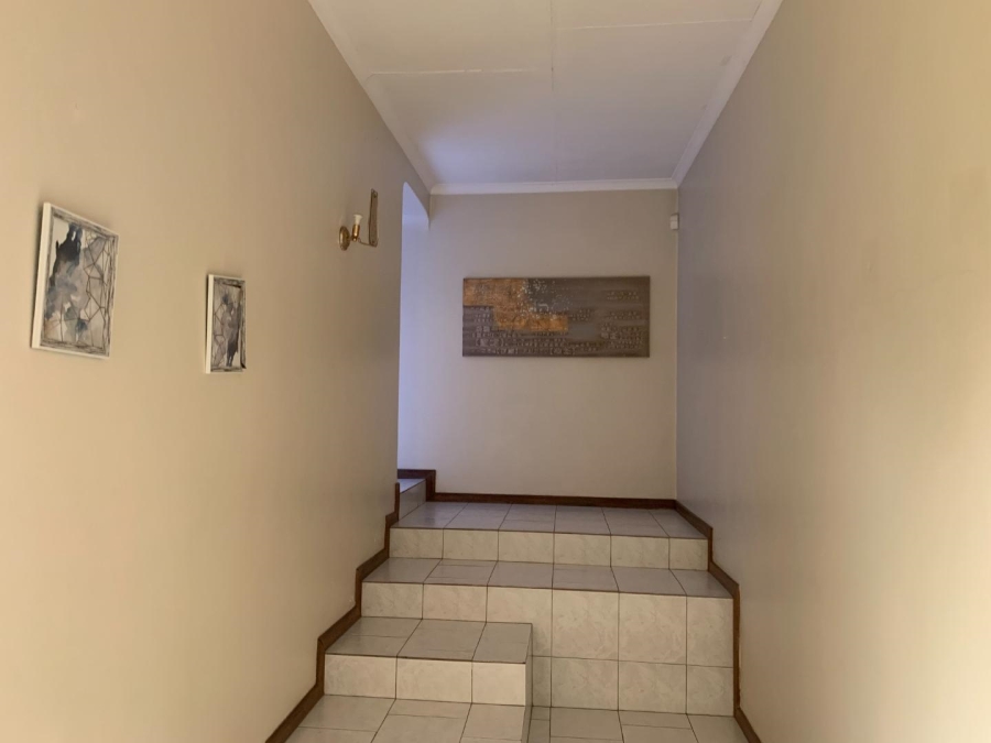 4 Bedroom Property for Sale in Linmeyer Gauteng