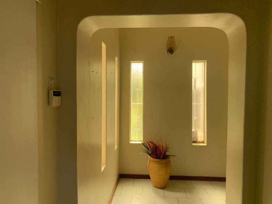 4 Bedroom Property for Sale in Linmeyer Gauteng