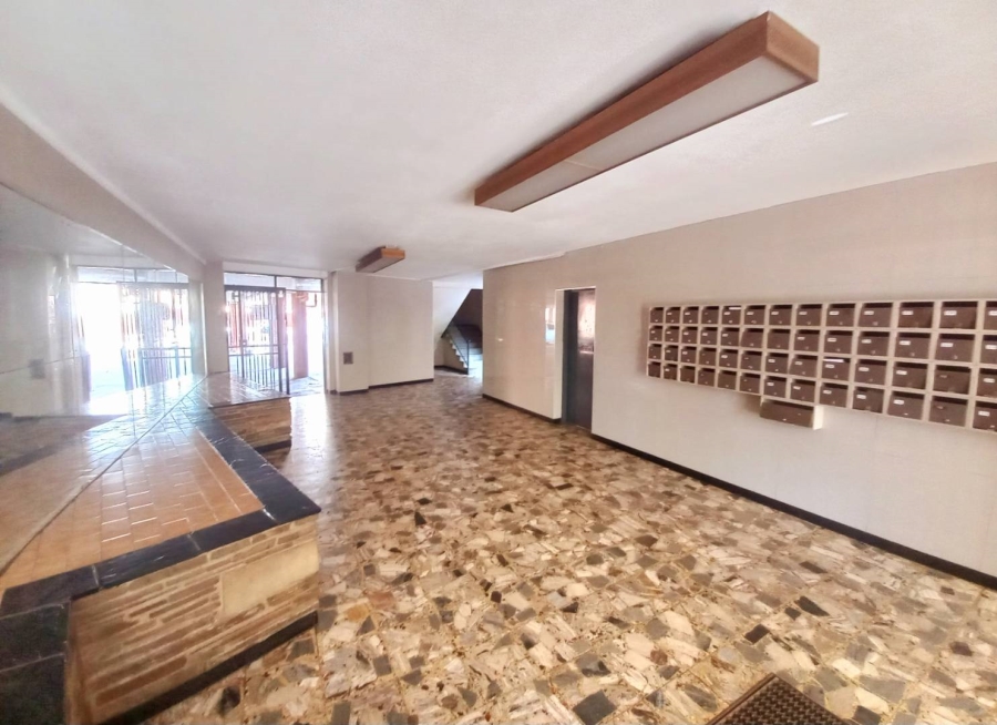 2 Bedroom Property for Sale in Muckleneuk Gauteng