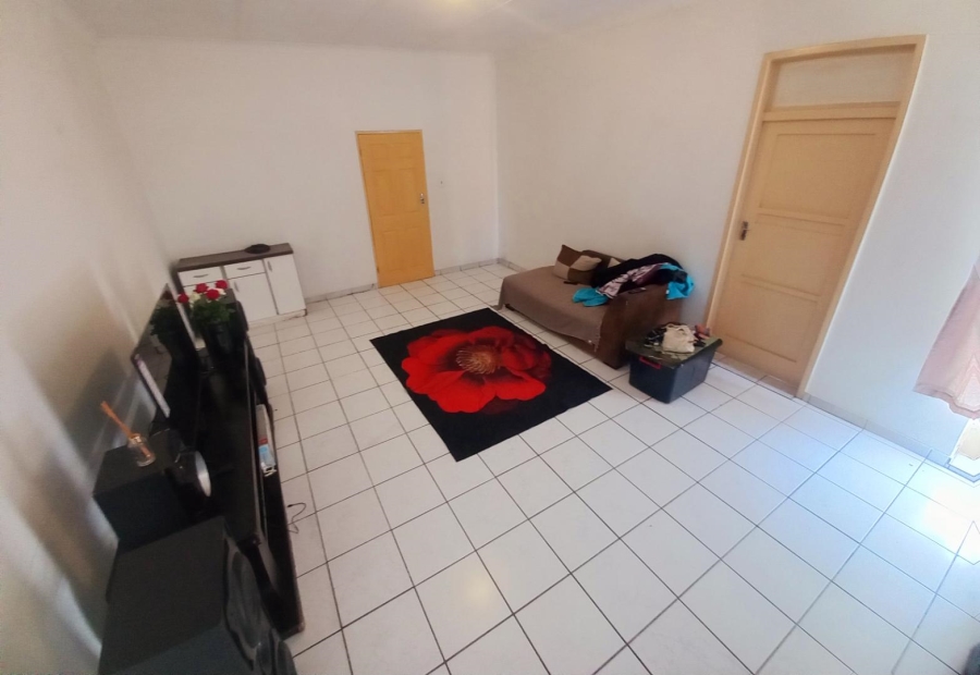 2 Bedroom Property for Sale in Muckleneuk Gauteng